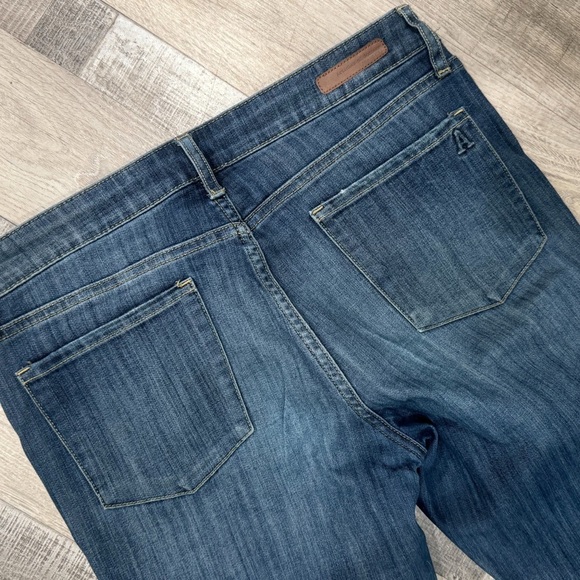 Articles of Society distressed medium wash skinny ❤️ - Picture 5 of 8